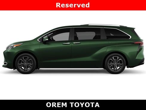 New 2026 Toyota Sienna Platinum image 4