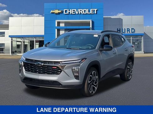 New 2026 Chevrolet Trax RS w/ Sunroof Package FWD image 9