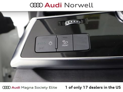 Used 2023 Audi Q8 Premium Plus w/ Premium Plus Package AWD/4WD image 25