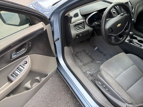 Used 2014 Chevrolet Impala LS w/ LS Convenience Package image 10