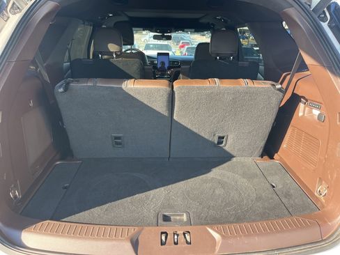 Used 2022 Ford Explorer King Ranch w/ Class IV Trailer Tow Package image 14