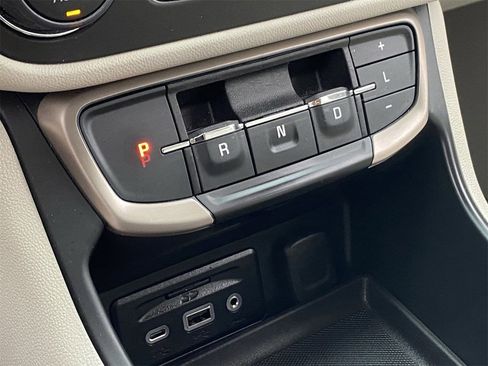 Used 2023 GMC Terrain Denali w/ Denali Premium Package image 28