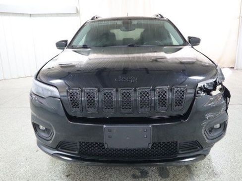 Used 2020 Jeep Cherokee Latitude Plus AWD/4WD image 7