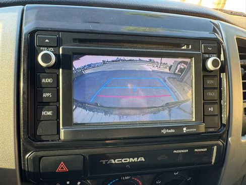 Used 2015 Toyota Tacoma PreRunner w/ SR5 Package RWD image 23