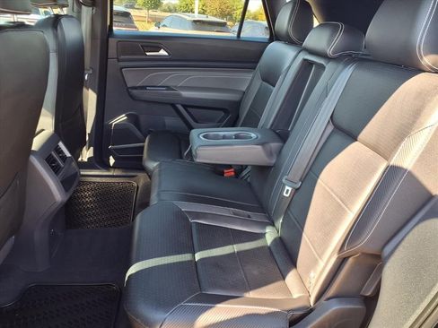 Used 2021 Volkswagen Atlas Cross Sport SE w/ Panoramic Sunroof Package image 23