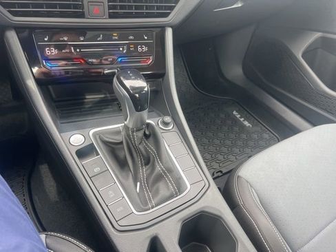 New 2025 Volkswagen Jetta SE image 12