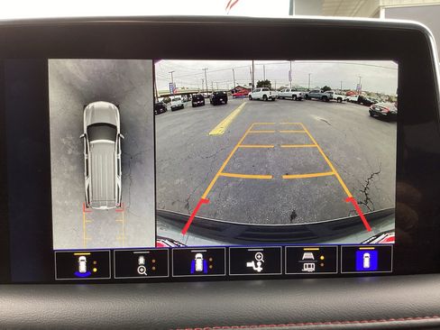 Used 2022 Chevrolet Tahoe RST w/ Sport Performance Package image 22