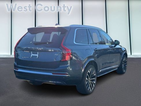 Used 2025 Volvo XC90 B6 Plus image 4