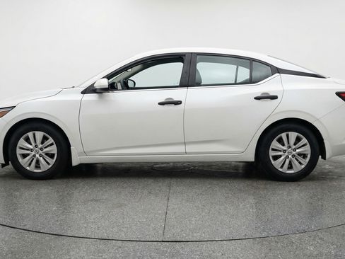 Used 2025 Nissan Sentra S image 5