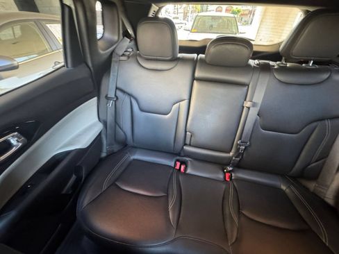 Used 2025 Jeep Compass Limited AWD/4WD image 40
