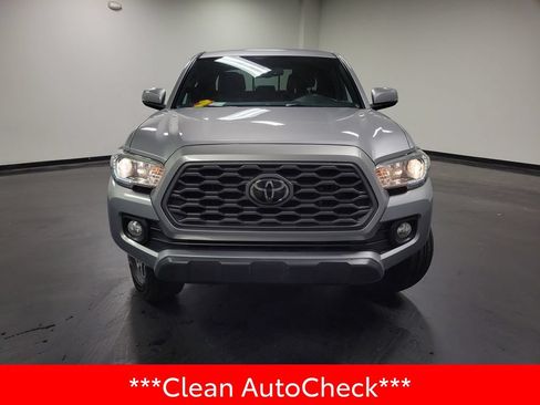 Used 2021 Toyota Tacoma TRD Off-Road AWD/4WD image 3