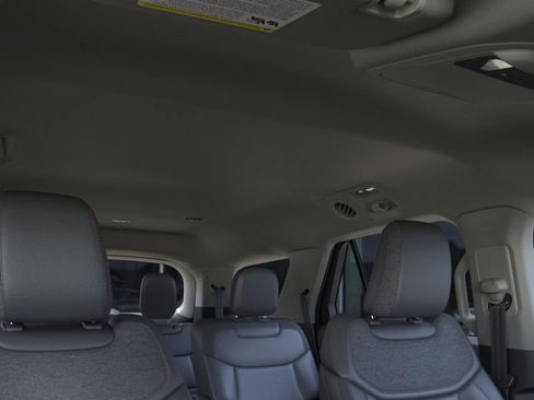 New 2025 Ford Explorer Active w/ Active Comfort Package image 22
