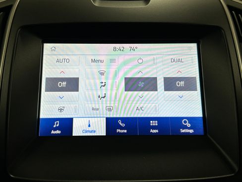 Used 2020 Ford Edge SEL w/ Cold Weather Package AWD/4WD image 6