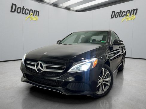 Used 2015 Mercedes-Benz C 300 4MATIC Sedan image 3