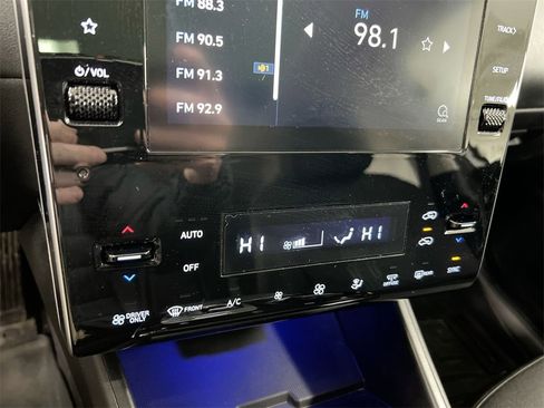 Used 2022 Hyundai Tucson SEL image 16
