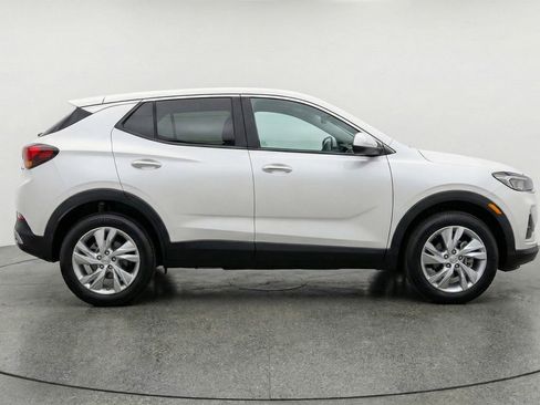 Used 2025 Buick Encore GX Preferred FWD image 11