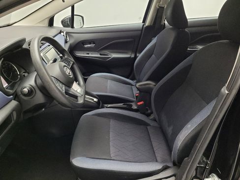 Used 2023 Nissan Versa SV image 17