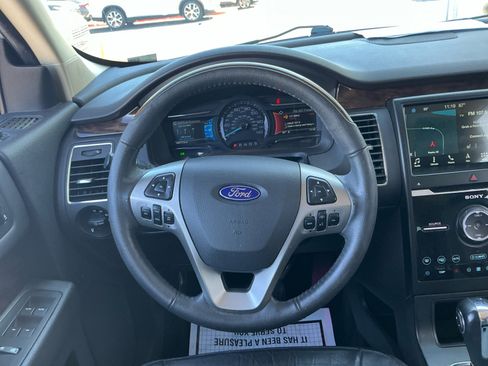 Used 2019 Ford Flex Limited image 9