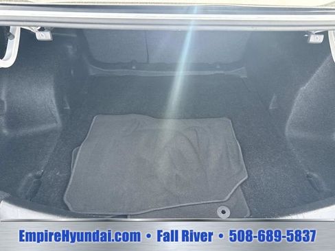 Used 2025 Chevrolet Malibu LT FWD image 7