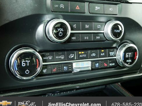 Used 2022 Ford Expedition Limited image 17