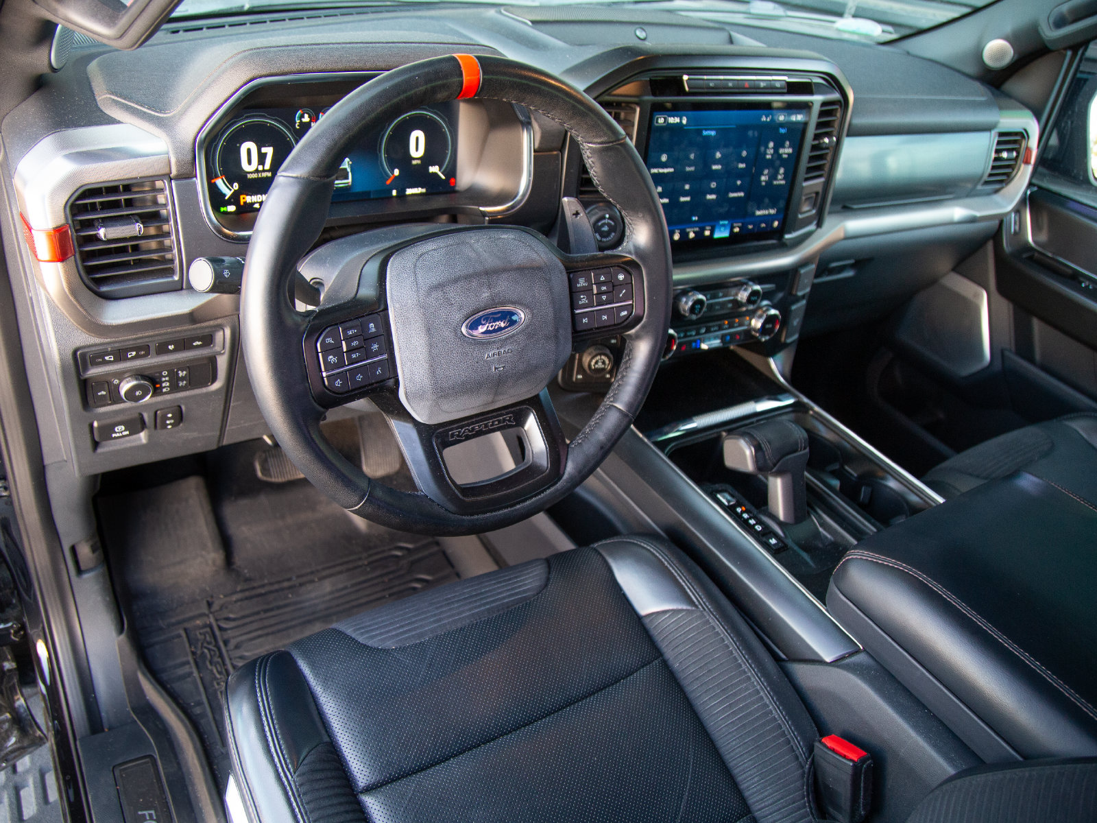 Used 2022 Ford F150 Raptor w/ Raptor 37 Performance Package AWD/4WD image 4