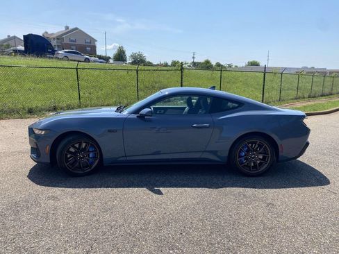 Used 2024 Ford Mustang GT Premium RWD image 5