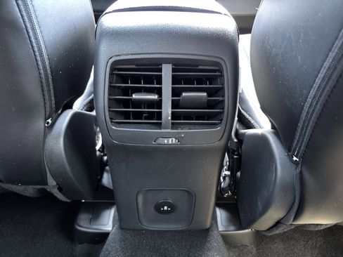 Used 2025 Ford Escape ST-Line AWD/4WD image 18