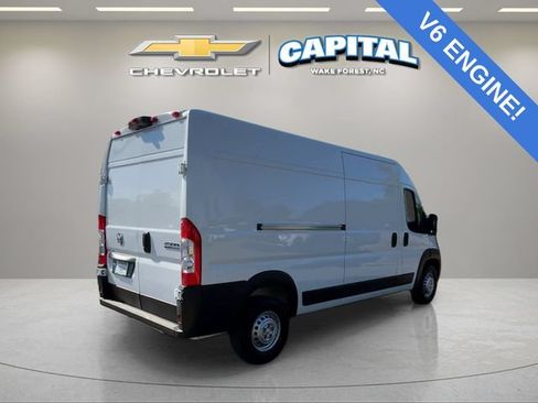 Used 2025 RAM ProMaster 2500 w/ Convenience Group FWD image 5
