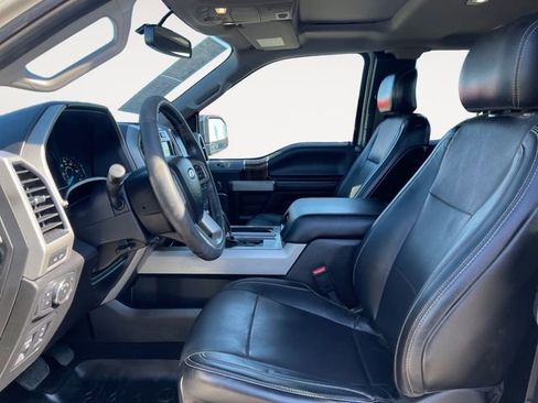 Used 2017 Ford F150 Lariat image 9