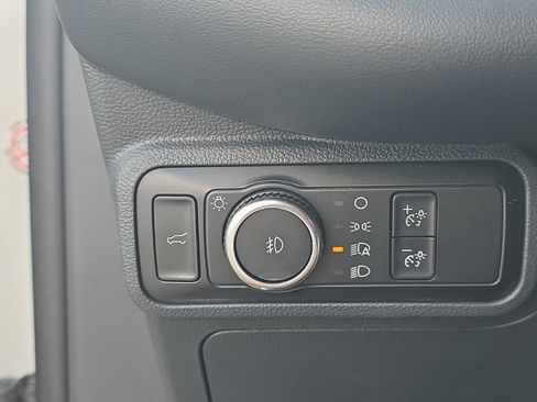 Used 2025 Ford Explorer ST-Line w/ ST-Line Street Pack AWD/4WD image 17