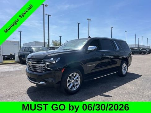 Used 2024 Chevrolet Suburban Premier AWD/4WD image 7