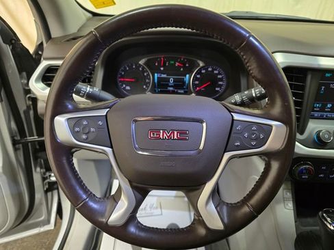Used 2019 GMC Acadia SLT image 19