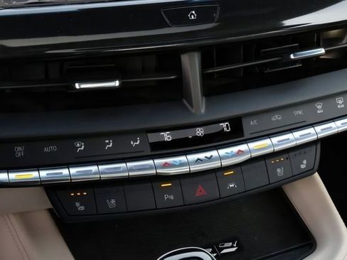 Used 2025 Cadillac CT4 Premium Luxury image 21