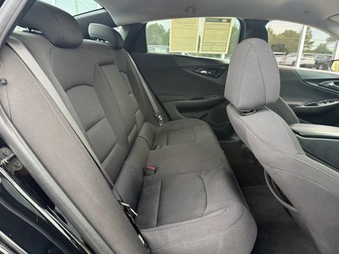 Used 2020 Chevrolet Malibu LT FWD image 16