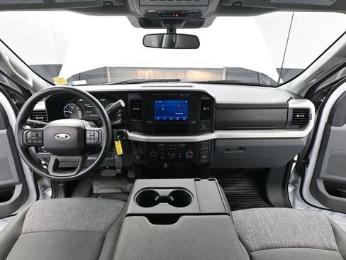 Used 2024 Ford F350 XLT w/ FX4 Off-Road Package AWD/4WD image 25