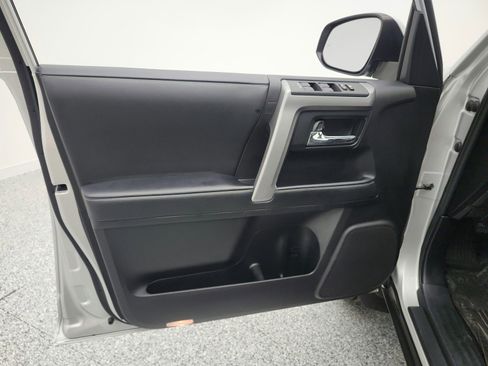 Used 2023 Toyota 4Runner SR5 Premium w/ Moonroof Package image 15