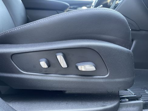 Used 2025 Cadillac XT5 Premium Luxury w/ Technology Package image 42