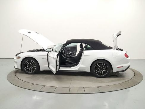 Used 2021 Ford Mustang GT Premium image 12