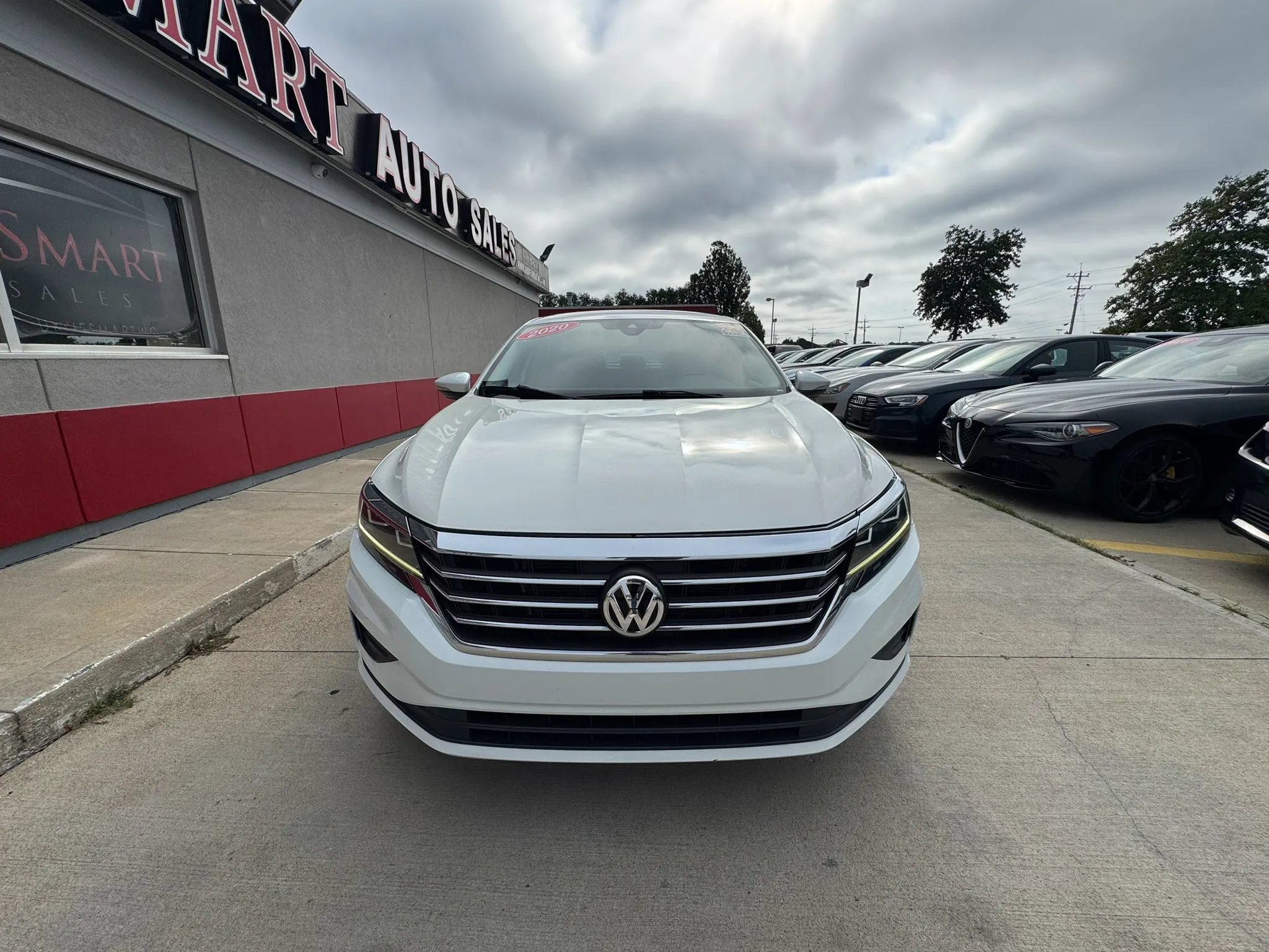 Used 2020 Volkswagen Passat 2.0T SE FWD image 3