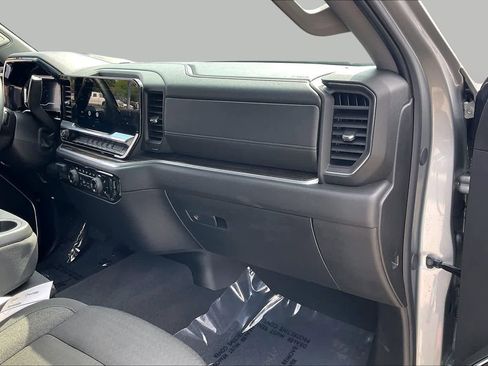 Used 2025 Chevrolet Silverado 2500 LT w/ Convenience Package AWD/4WD image 18