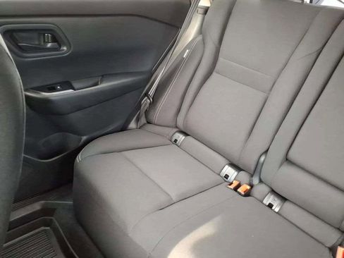 Used 2025 Nissan Rogue S FWD image 16