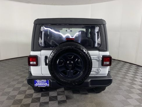 Used 2025 Jeep Wrangler Sport AWD/4WD image 7