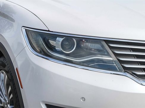 Used 2018 Lincoln MKX Reserve w/ Driver Assistance Package image 4