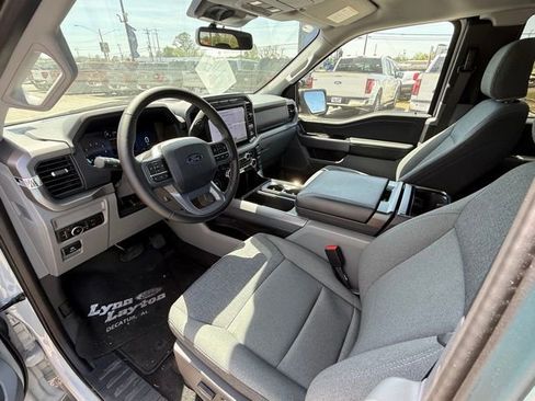Used 2024 Ford F150 XLT w/ Mobile Office Package RWD image 9