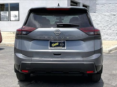 New 2026 Nissan Rogue SV FWD image 3