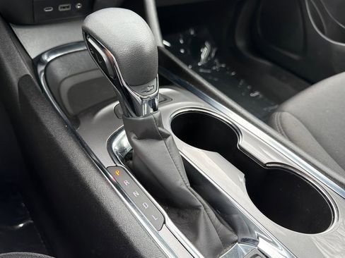 Used 2024 Chevrolet Malibu LT FWD image 20