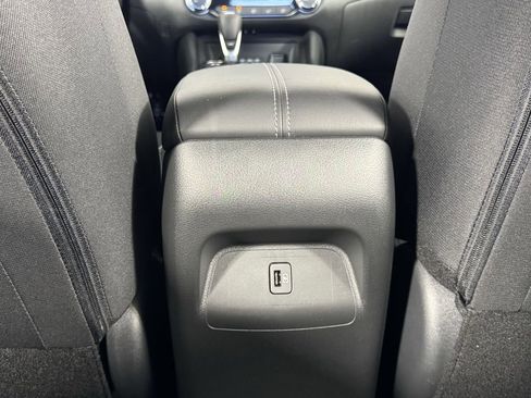 New 2025 Nissan Sentra SV image 33