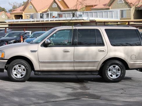 Used 1998 Ford Expedition XLT image 47