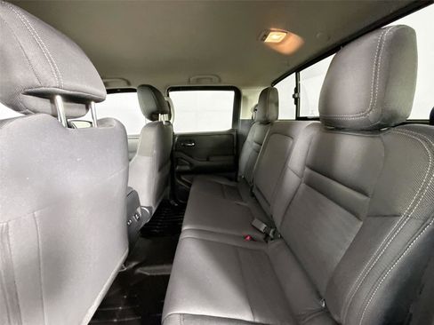 Used 2023 Nissan Frontier SV w/ SV Convenience Package RWD image 30