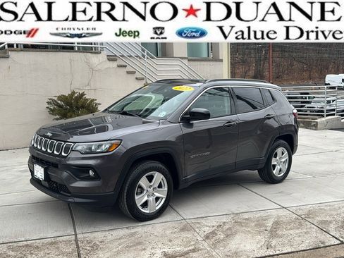 Certified 2022 Jeep Compass Latitude w/ Sun and Sound Group image 1